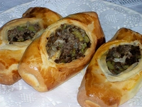 Ispanaklı Karnıyarık Böreği Tarifi ve Malzemeleri